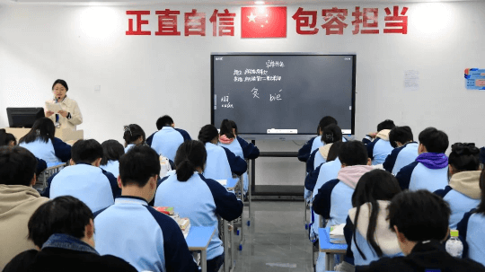 在严峻的就业环境中，为什么职校生